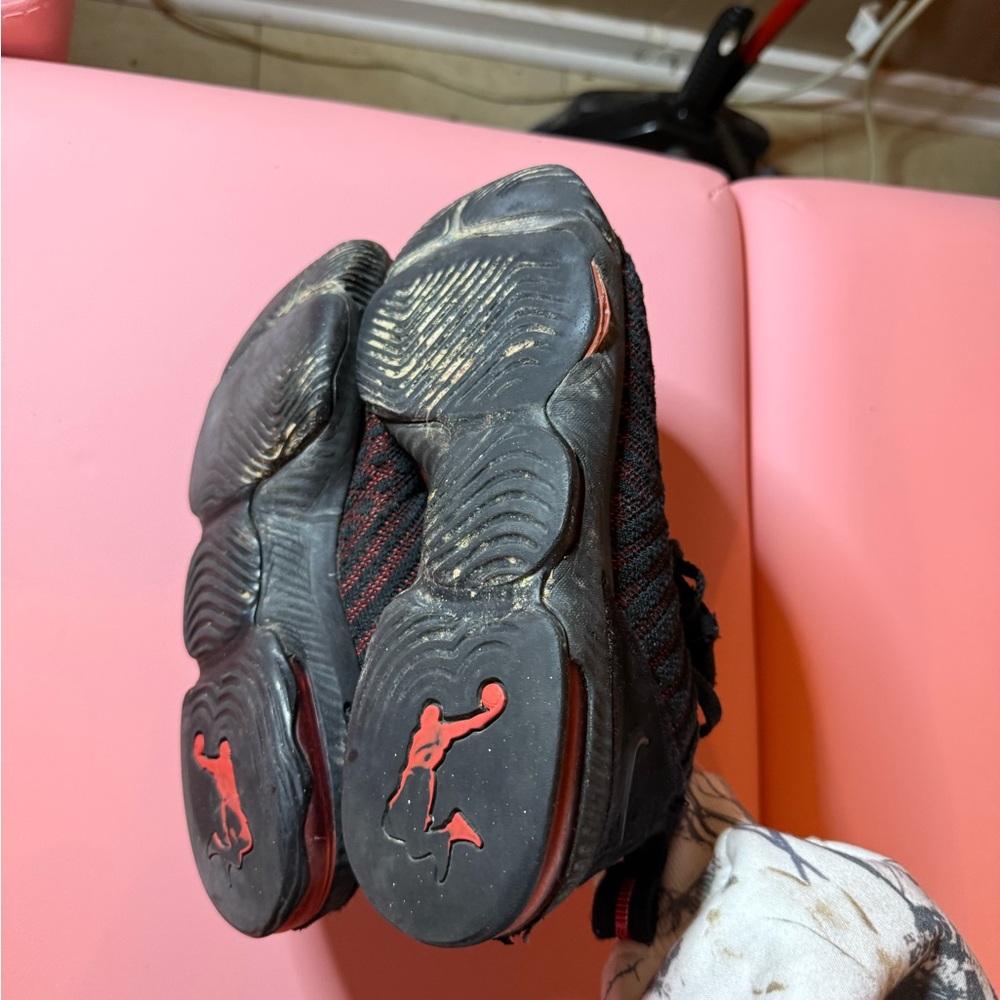 Nike Kids Black and Red Sneakers - Picture 5 of 6